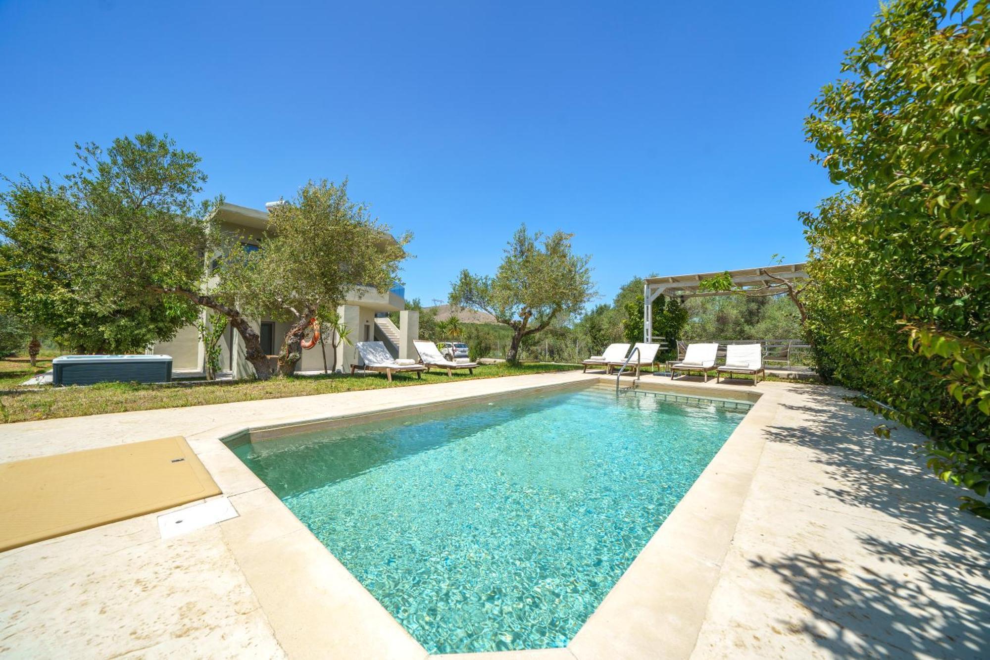 Villa Marian With Private Swimming Pool & Jacuzzi Γεωργιούπολη Εξωτερικό φωτογραφία